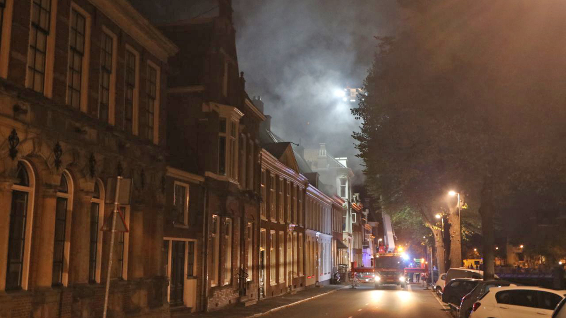 Woningbrand in Groningen brand uit, bewoners opgevangen in hotel (03